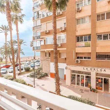 Apartment With Sea View - Tcm