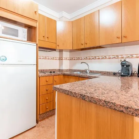 Apartment With Sea View - Tcm